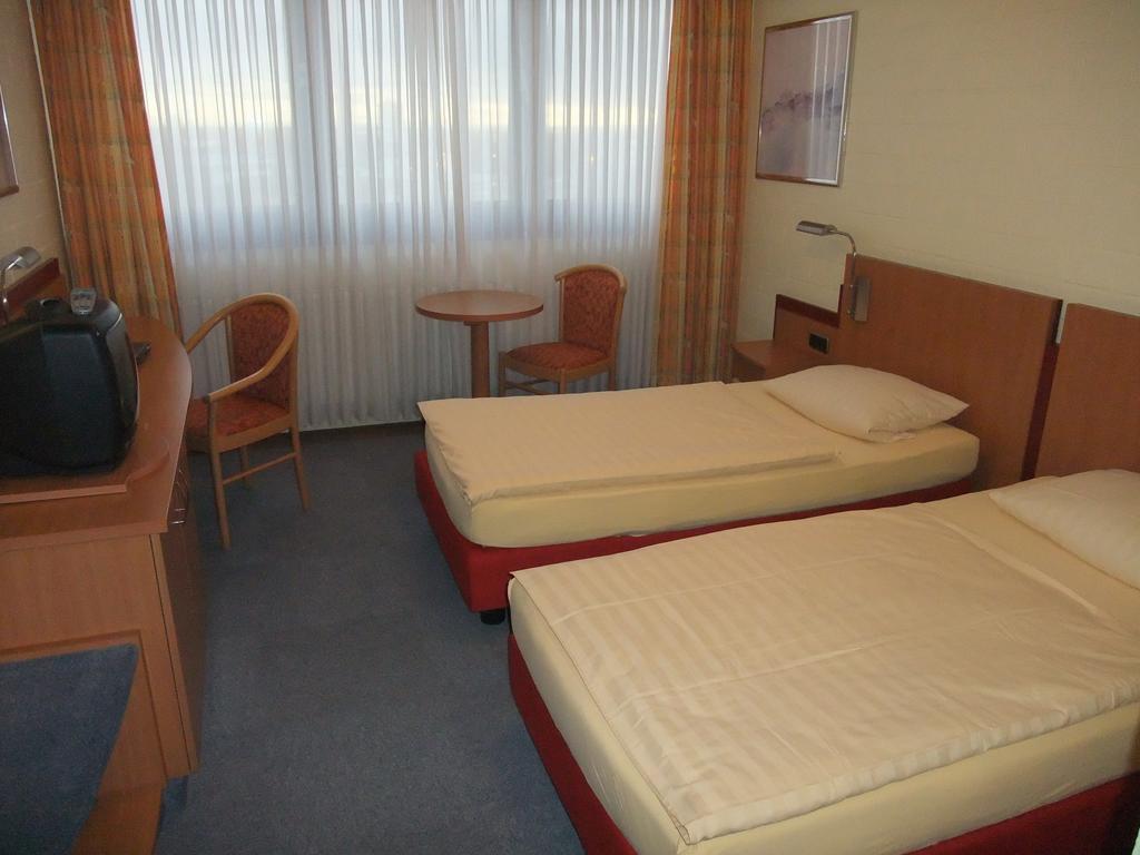 Rtb-Hotel - Sportschule Bergisch Gladbach Cameră foto